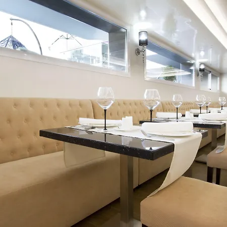 ホテル Moon Dreams - Adults Recommended 4*