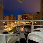 Hotel Moon Dreams - Adults Recommended