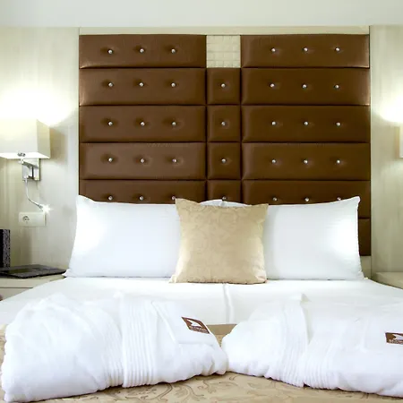 Moon Dreams - Adults Recommended Torremolinos