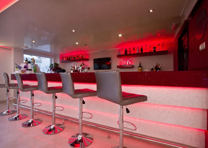 Hotel Moon Dreams - Adults Recommended 4*