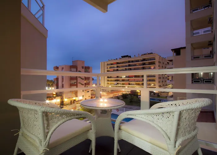 Moon Dreams - Adults Recommended Hotel