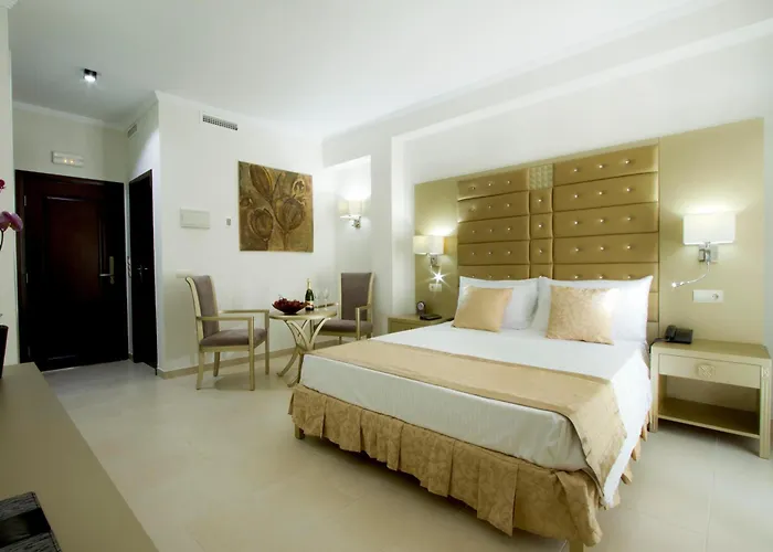 Moon Dreams - Adults Recommended 4*