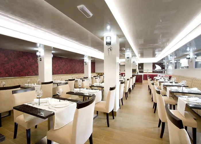 Hotel Moon Dreams - Adults Recommended 4*