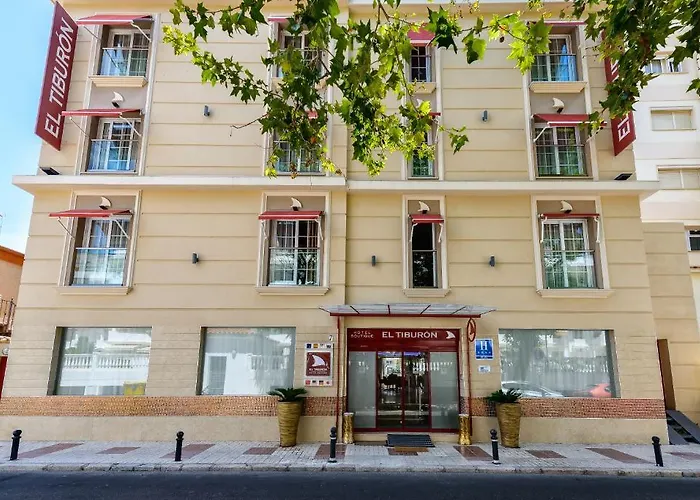 Hotel Moon Dreams - Adults Recommended