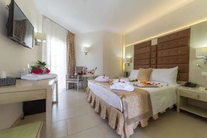 Moon Dreams - Adults Recommended Hotel 4*